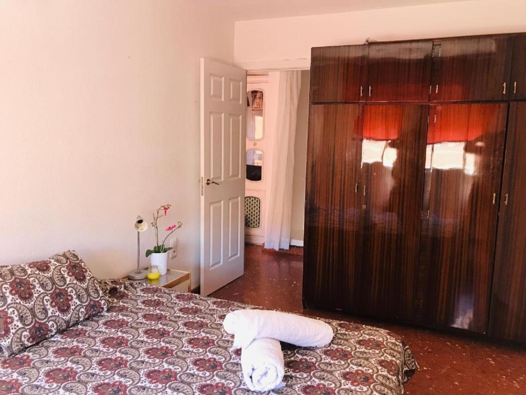 Апартаменты Apartamento En El Centro De Малага Экстерьер фото